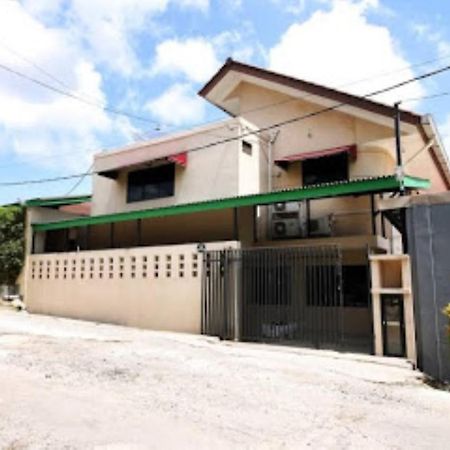 Safina Inn Syariah Sekupang Batam エクステリア 写真