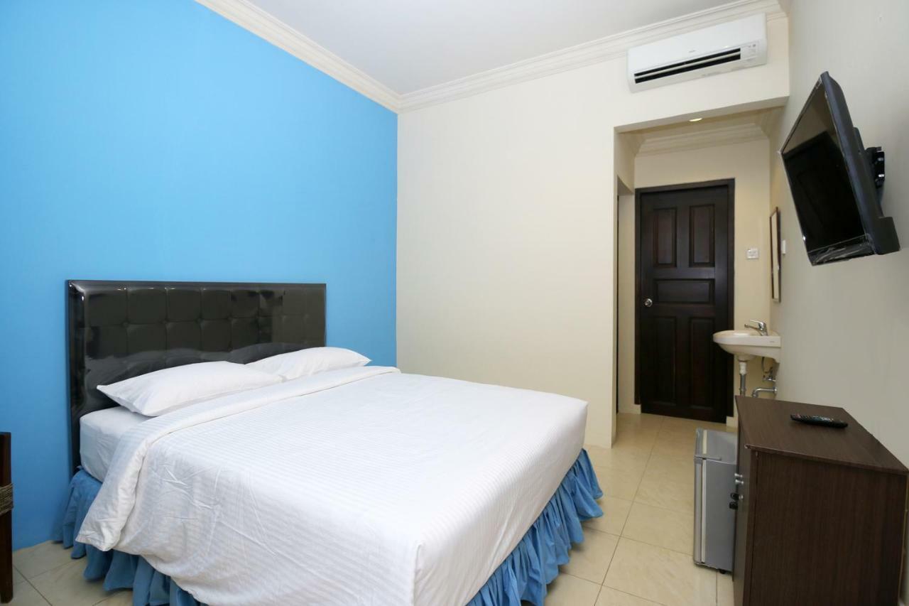 Safina Inn Syariah Sekupang Batam エクステリア 写真