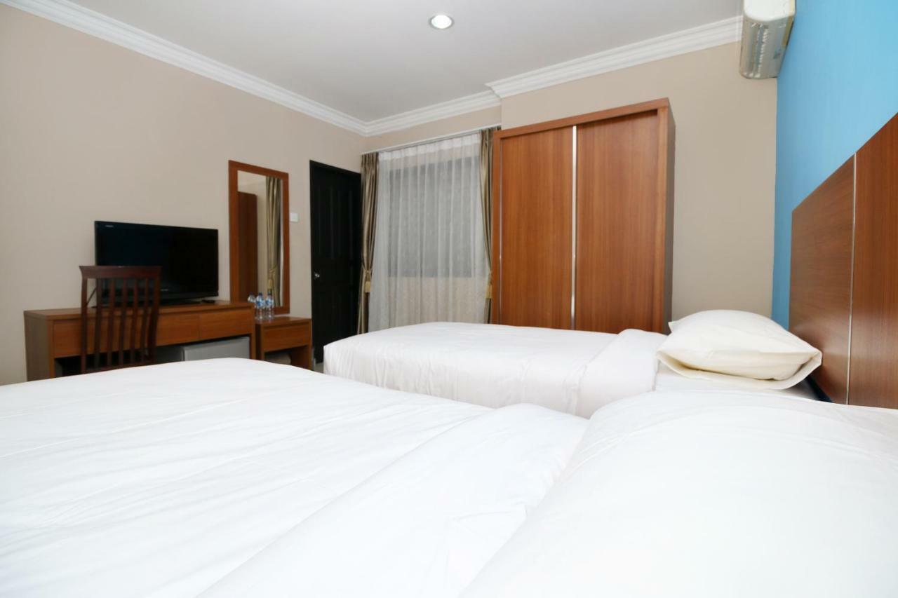 Safina Inn Syariah Sekupang Batam エクステリア 写真