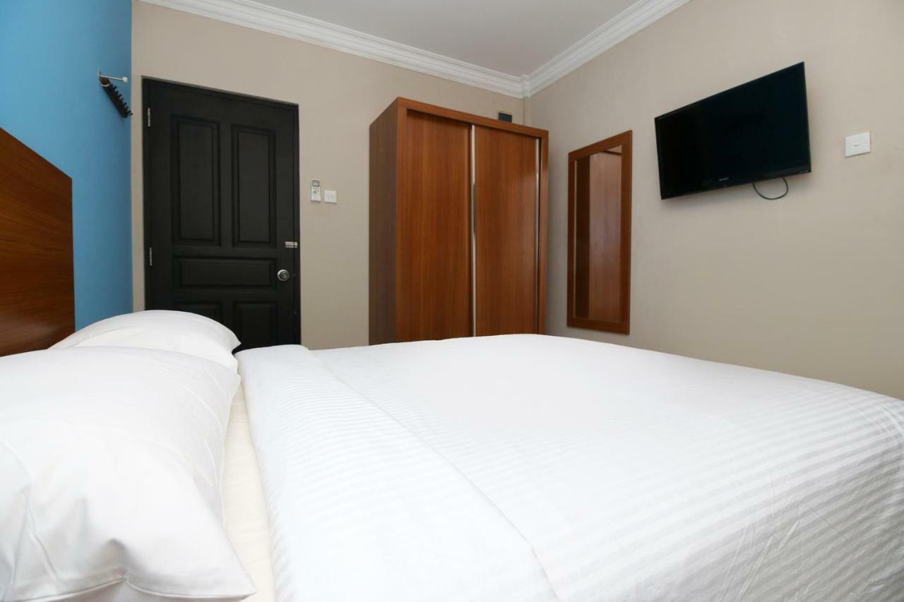 Safina Inn Syariah Sekupang Batam エクステリア 写真