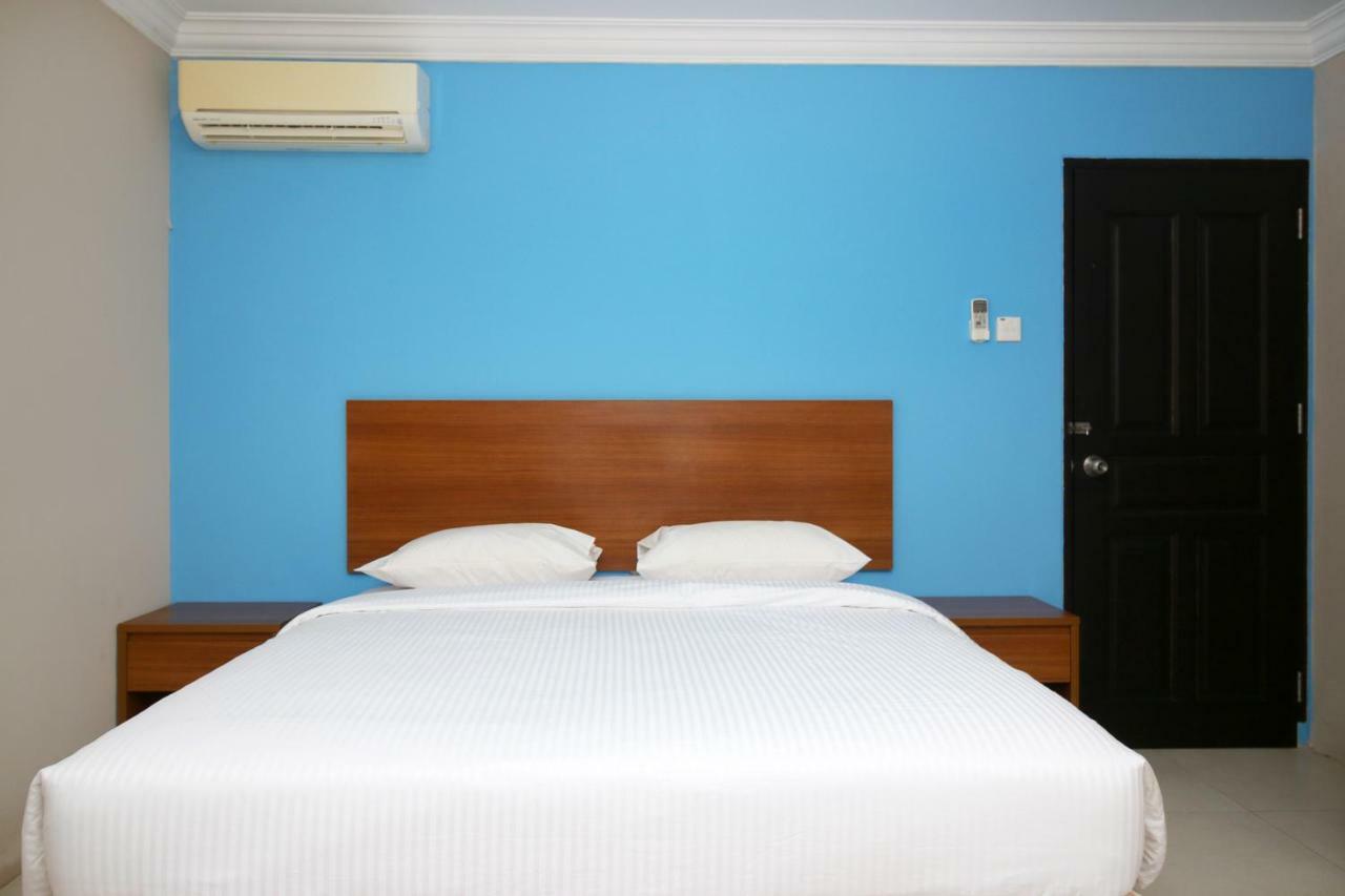 Safina Inn Syariah Sekupang Batam エクステリア 写真