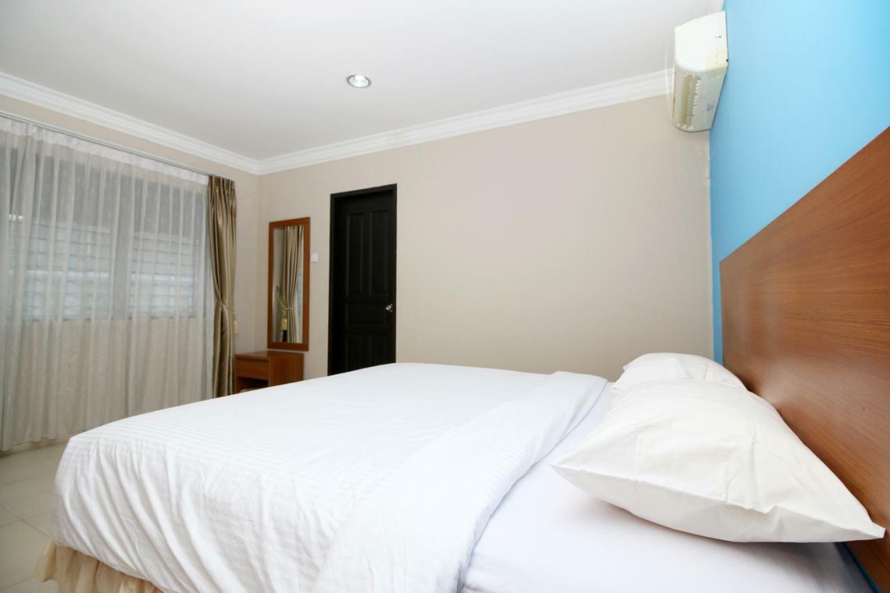 Safina Inn Syariah Sekupang Batam エクステリア 写真