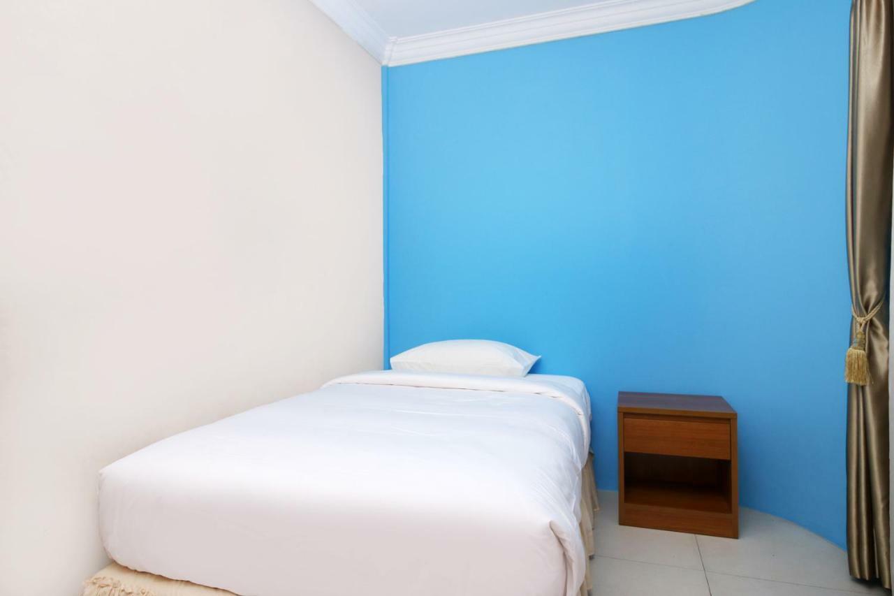 Safina Inn Syariah Sekupang Batam エクステリア 写真