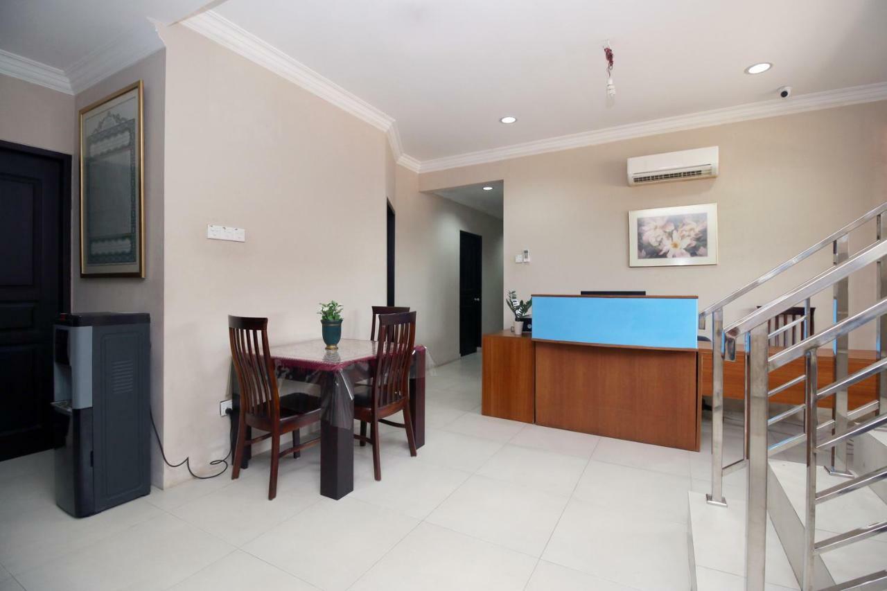Safina Inn Syariah Sekupang Batam エクステリア 写真